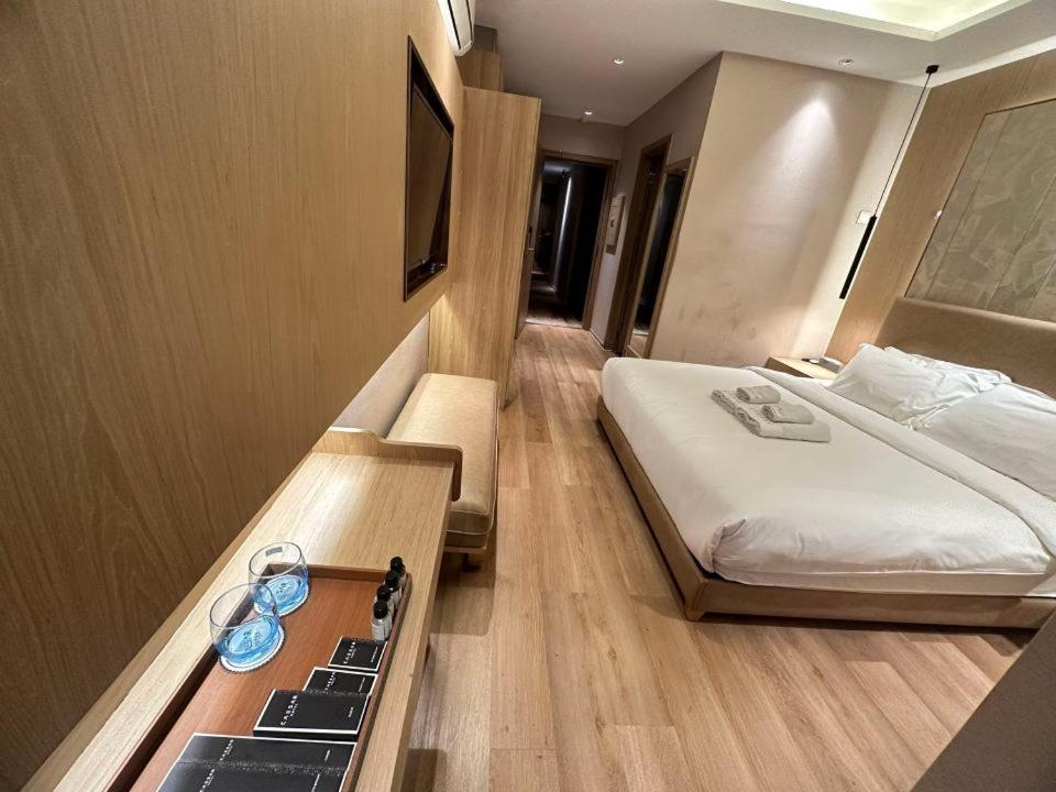 Sf Hotel Penthouse Residences พนมเปญ ภายนอก รูปภาพ